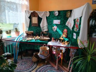 Выставка "Мир народного искусства"