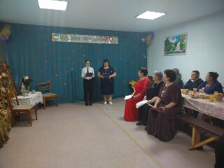 Концертно-развлекательная программа "Нам года не беда, коль душа молода"