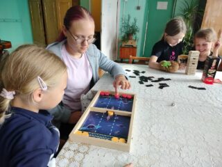 Клуб настольных игр "Играем вместе"